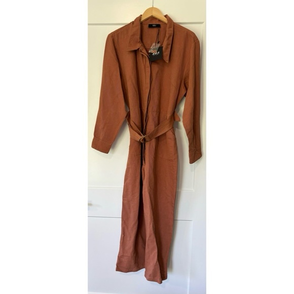 ABLE Charlyn Linen Blend Button Up Jumpsuit in Amber Brown - Picture 2 of 13